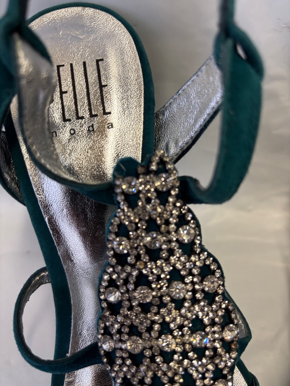 NWOB Pelle Moda Fiby Crystal Embellished Heels - Picture 7 of 9